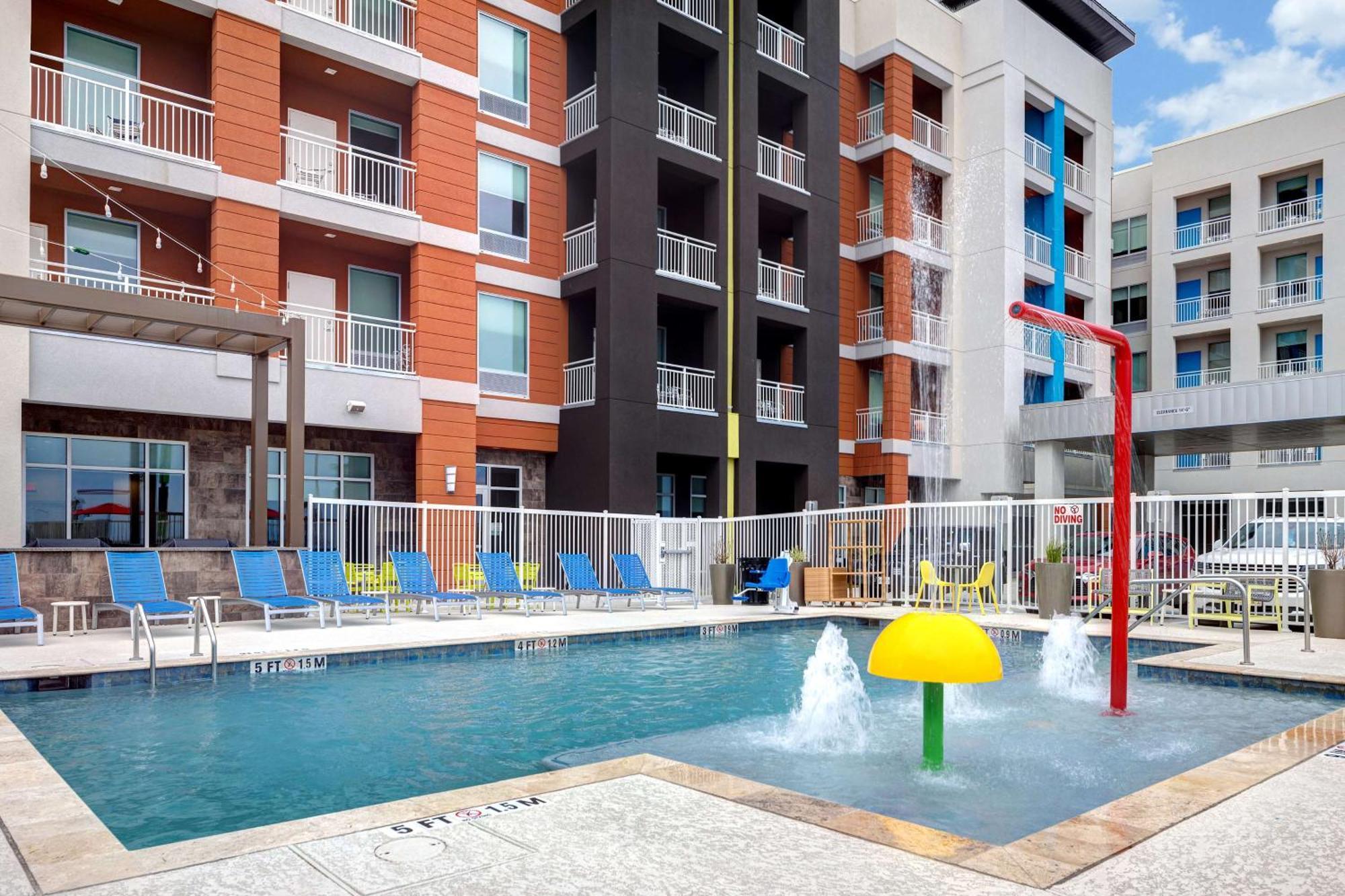 Home2 Suites Galveston, Tx Exterior photo